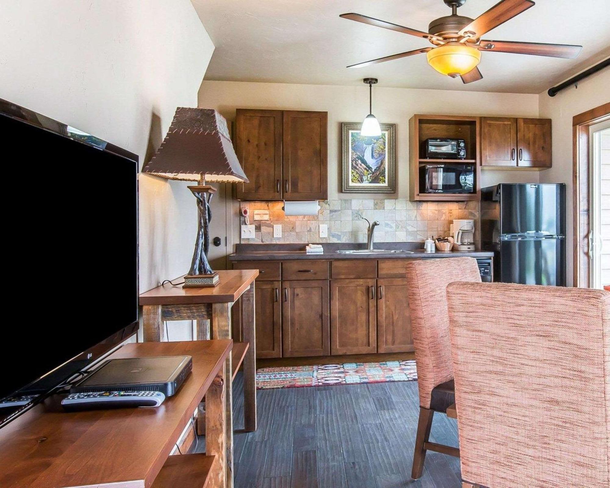Yellowstone Valley Lodge, Ascend Hotel Collection Pray Eksteriør billede