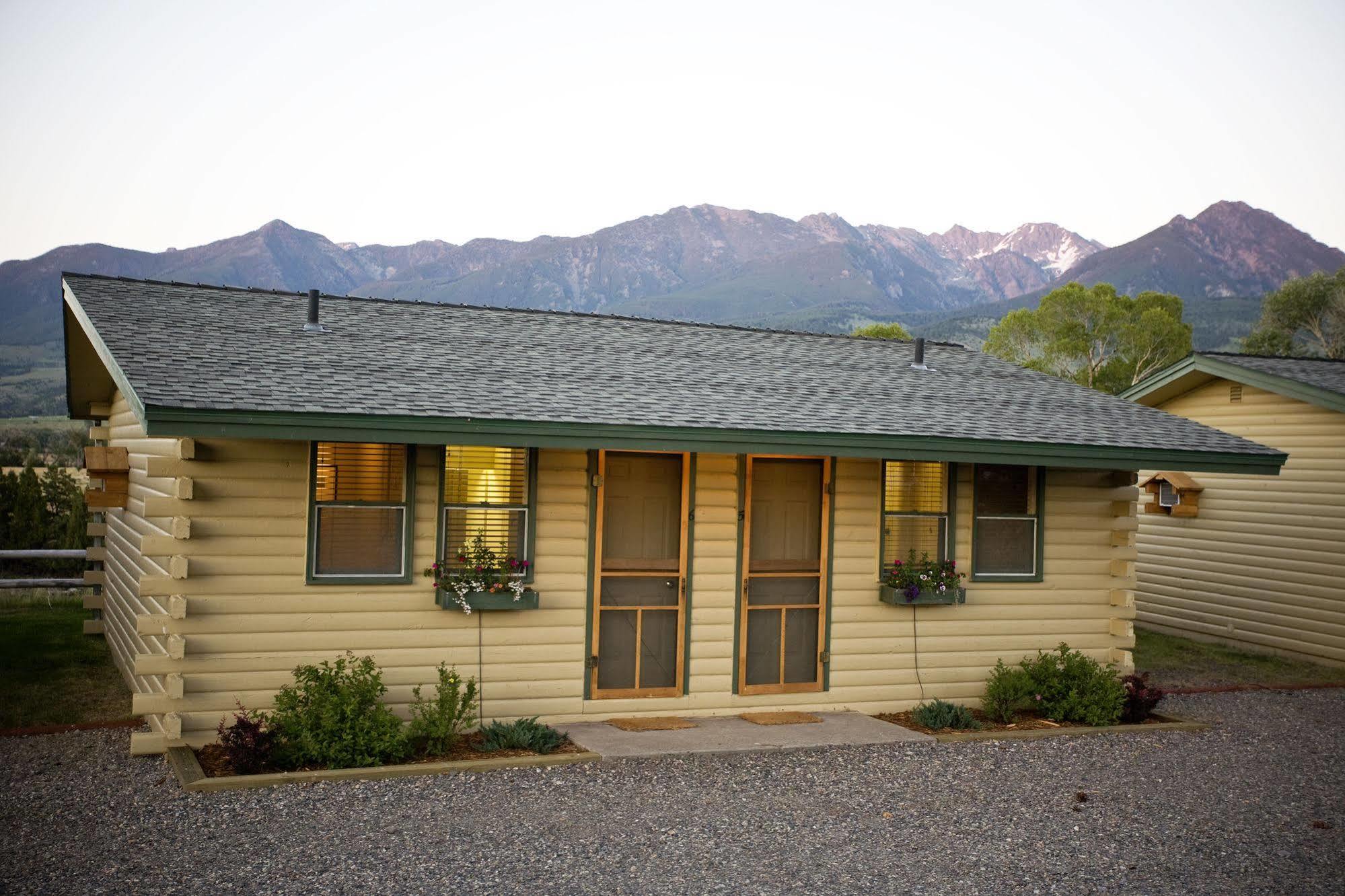 Yellowstone Valley Lodge, Ascend Hotel Collection Pray Eksteriør billede